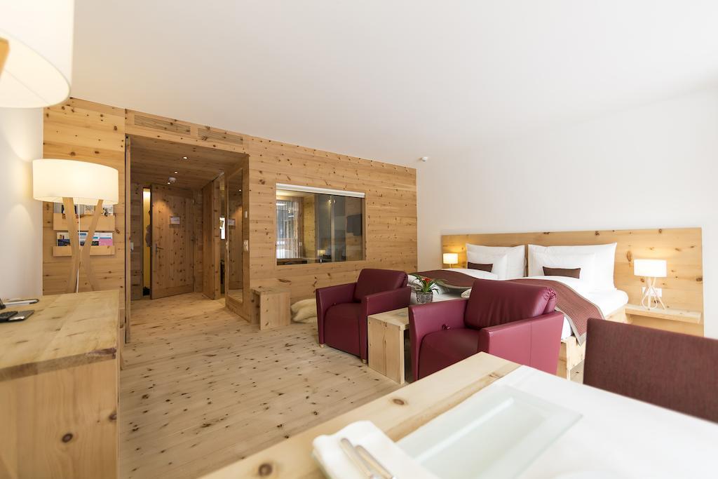 Relais & Chateaux In Lain Hotel Cadonau Brail 외부 사진